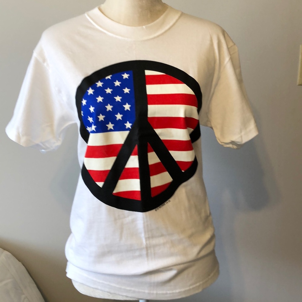 Unisex peace t-shirt